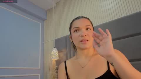 kimblakee online show from March 16, 3:53 am