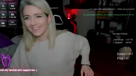 Wolfs Girl online show from February 5, 9:40 pm