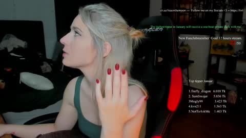 Wolfs Girl online show from January 15, 9:56 pm