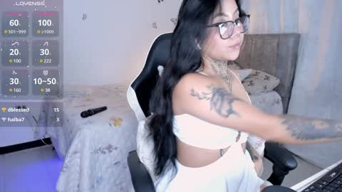 kim  online show from December 13, 9:46 am