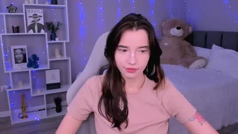 kimm wong online show from May 5, 2:51 am