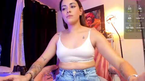 kimmberly_saenz_ online show from July 27, 12:52 am