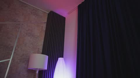 Kim online show from March 8, 5:00 am