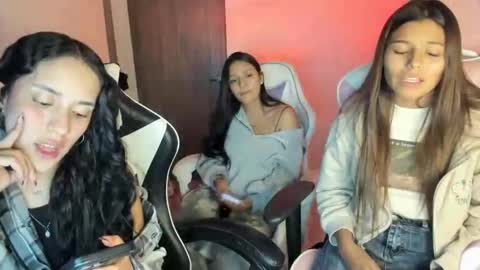 Snapshot of kimmi_foxy chatting on October 9, 11:21 pm kimmi online show from October 9, 11:21 pm
