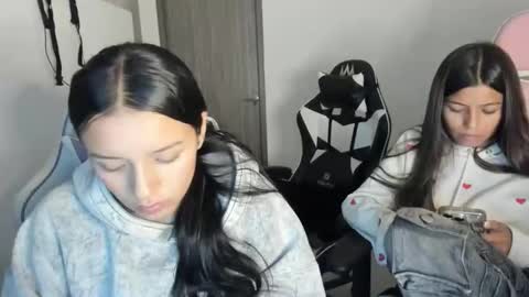 kimmi online show from February 24, 11:19 pm