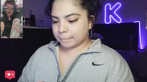 Kimmi online show from May 2, 3:01 am