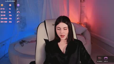  Your Kimmie  follow me  online show from November 3, 1:34 pm