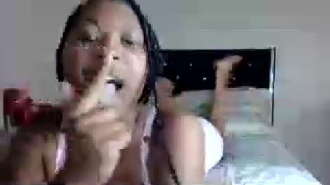 Kimmy online show from August 7, 1:04 am