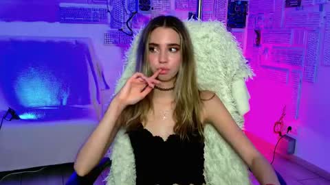 kimporins online show from May 30, 4:38 pm