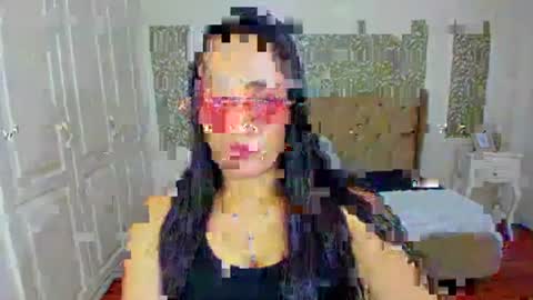 Kim online show from June 18, 7:08 pm