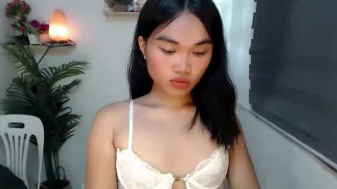 Snapshot of kina_greyx chatting on September 9, 5:46 pm kina online show from September 9, 5:46 pm