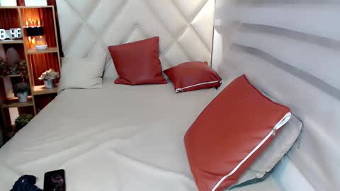 kina online show from December 18, 5:36 am