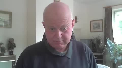 kindahairy4u online show from October 29, 2:30 pm