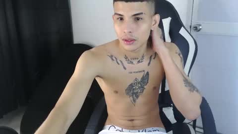 Snapshot of king_bryan19 chatting on February 7, 6:24 am bryan online show from February 7, 6:24 am
