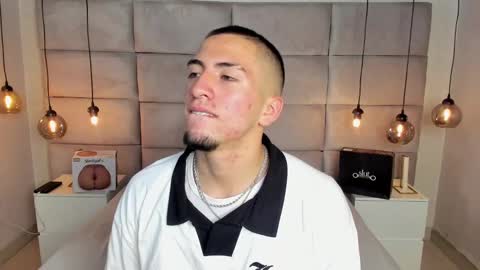 Snapshot of king_dante_ chatting on March 11, 9:15 pm King Dante online show from March 11, 9:15 pm