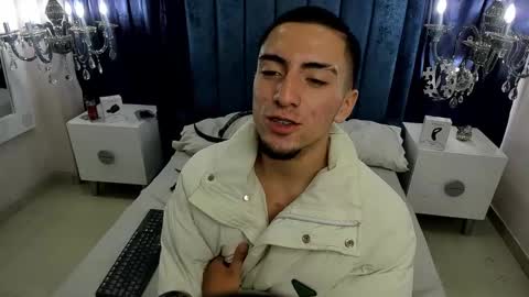 Snapshot of king_dante_ chatting on January 25, 8:21 pm King Dante online show from January 25, 8:21 pm