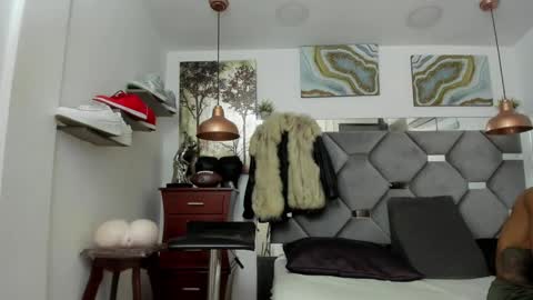 HOT MEN BLACK online show from February 9, 3:23 pm