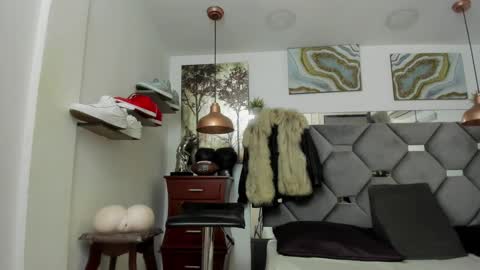 HOT MEN BLACK online show from February 14, 4:52 pm