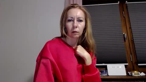 Snapshot of kingandprincess chatting on September 16, 7:39 pm sexysexyhotwetpinkredpussy online show from September 16, 7:39 pm