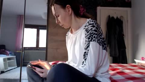 sexysexyhotwetpinkredpussy online show from May 22, 6:36 pm