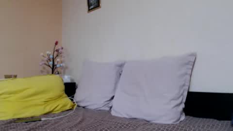 Snapshot of kingandprincess chatting on September 11, 3:02 pm sexysexyhotwetpinkredpussy online show from September 11, 3:02 pm