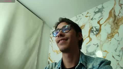 kingdanny_8 online show from March 12, 2:04 am