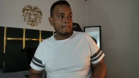 kingg_jay online show from June 1, 11:44 am