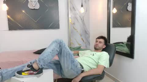 KING  online show from July 7, 6:47 am