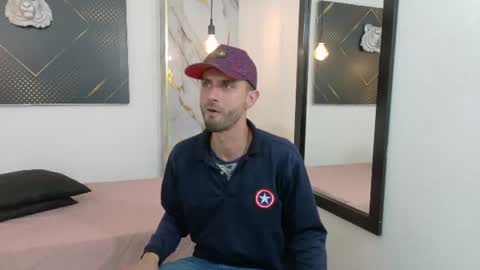KING  online show from July 5, 4:04 am