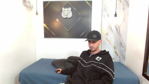 KING  online show from April 27, 4:10 am