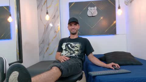 KING  online show from July 28, 4:43 am