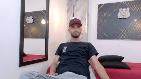 KING  online show from July 16, 4:16 am