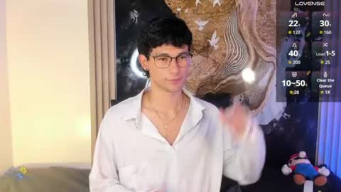  A L E X  online show from July 12, 8:06 am