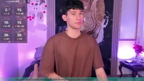  A L E X  online show from August 1, 12:45 am