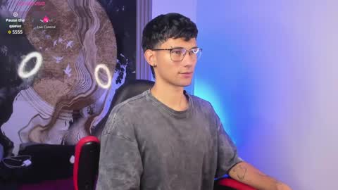  A L E X  online show from May 1, 3:44 am