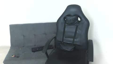 DOMINANT ALPHA KINGS online show from July 25, 2:09 am