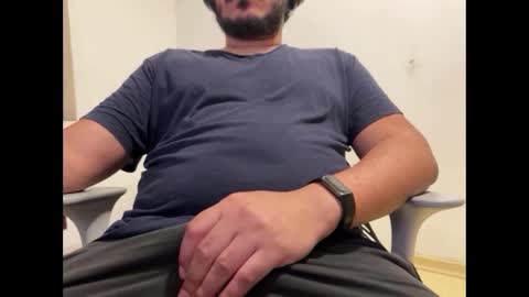 kinkister online show from October 31, 4:13 am