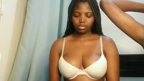 Lola online show from November 23, 11:14 pm