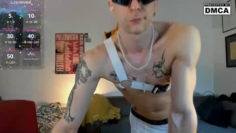 kinky_spidey online show from February 22, 2:41 pm