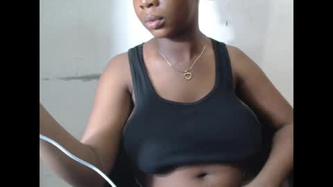 kinkyjuicexx online show from April 30, 6:35 pm