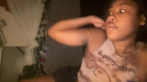 Bunniii online show from January 29, 9:44 am