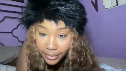 Bunniii online show from September 19, 7:12 am