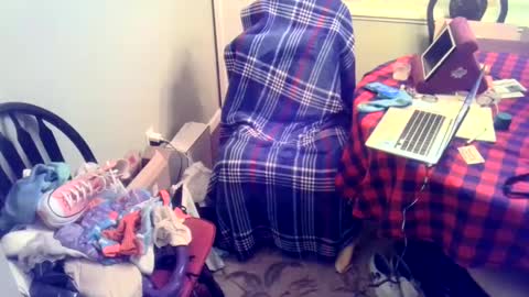 Snapshot of kinkysneakergirl chatting on December 11, 3:13 am KinkySneakerGirl online show from December 11, 3:13 am