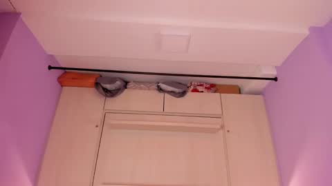 M A R A  online show from February 27, 2:03 am