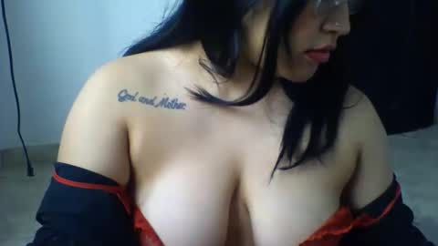 kion_and_valu online show from March 6, 8:08 pm