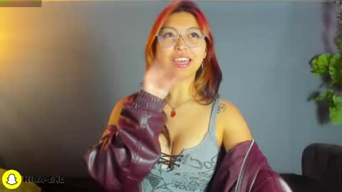 kira_exe online show from April 23, 11:51 am
