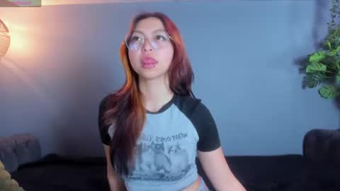kira_exe online show from June 17, 11:37 am