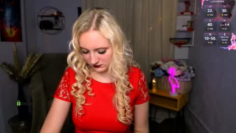 Kira  online show from March 6, 1:54 pm