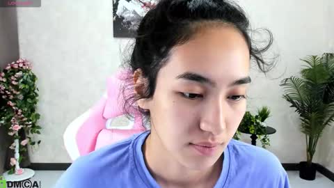 Snapshot of kira_lilian chatting on October 21, 2:49 am Aura online show from October 21, 2:49 am