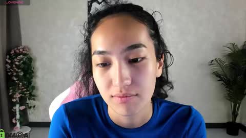 Snapshot of kira_lilian chatting on September 22, 3:54 am Aura online show from September 22, 3:54 am